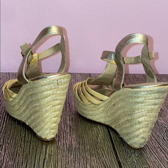 Steve Madden weave wedges - Picture 3 of 5